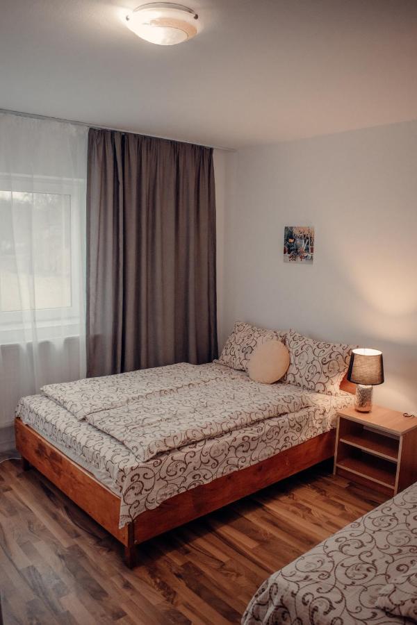 ואדו קרישולוי Pensiunea Turistica Retreat Belvedere מראה חיצוני תמונה